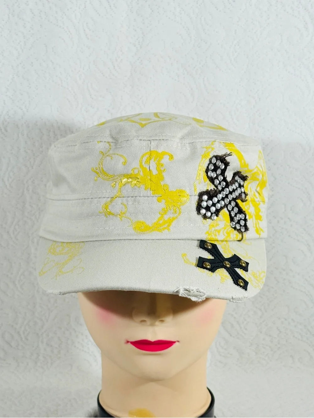 New With Tag Women’s Embellished Military Cap hat in Ivory and Yellow